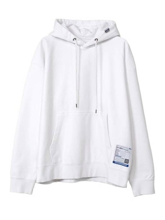Maison Mihara Yasuhiro Minimalist White Hoodie With Drawstring And Kangaroo Pocket