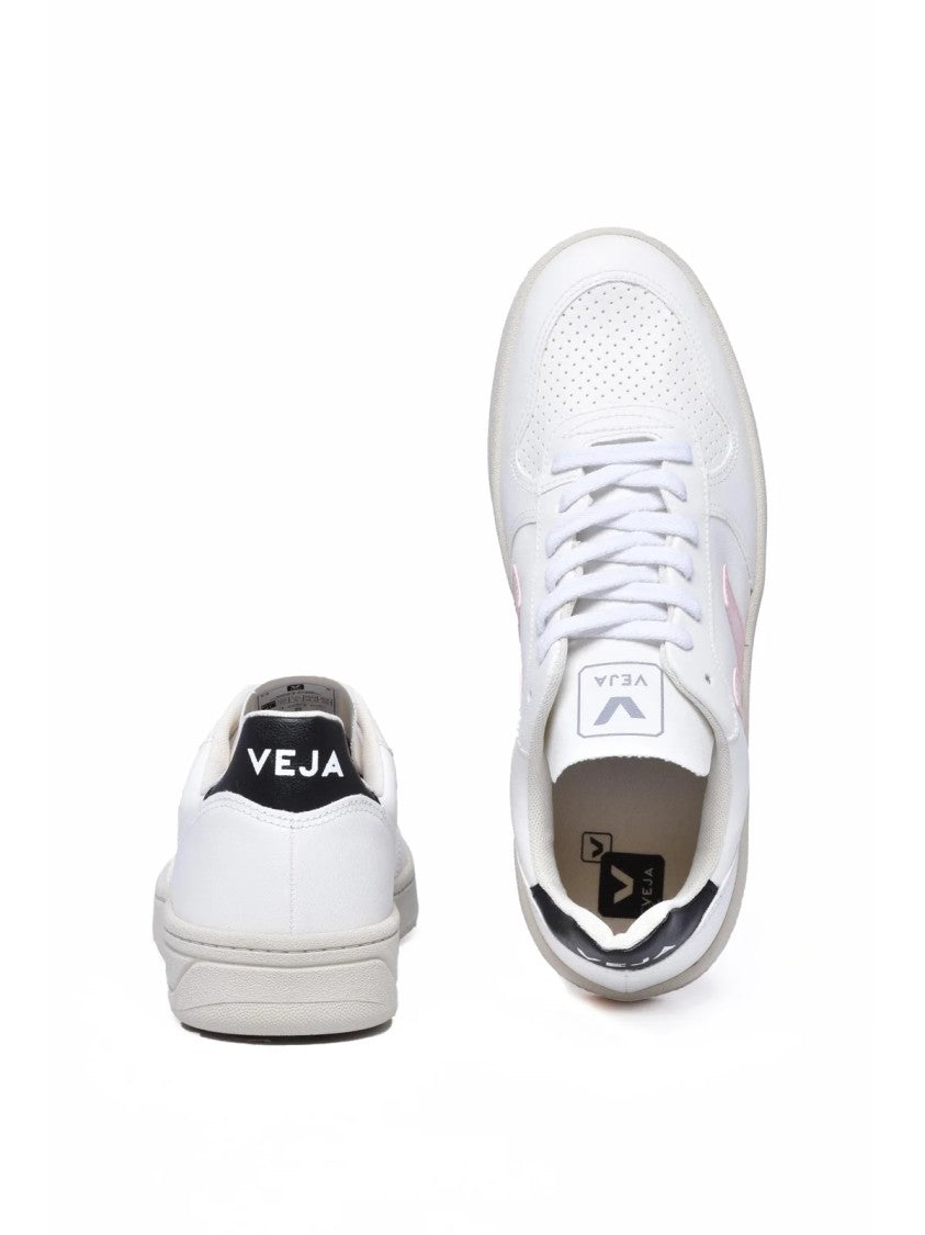 Veja White Black Two-Tone Low-Top Sneakers