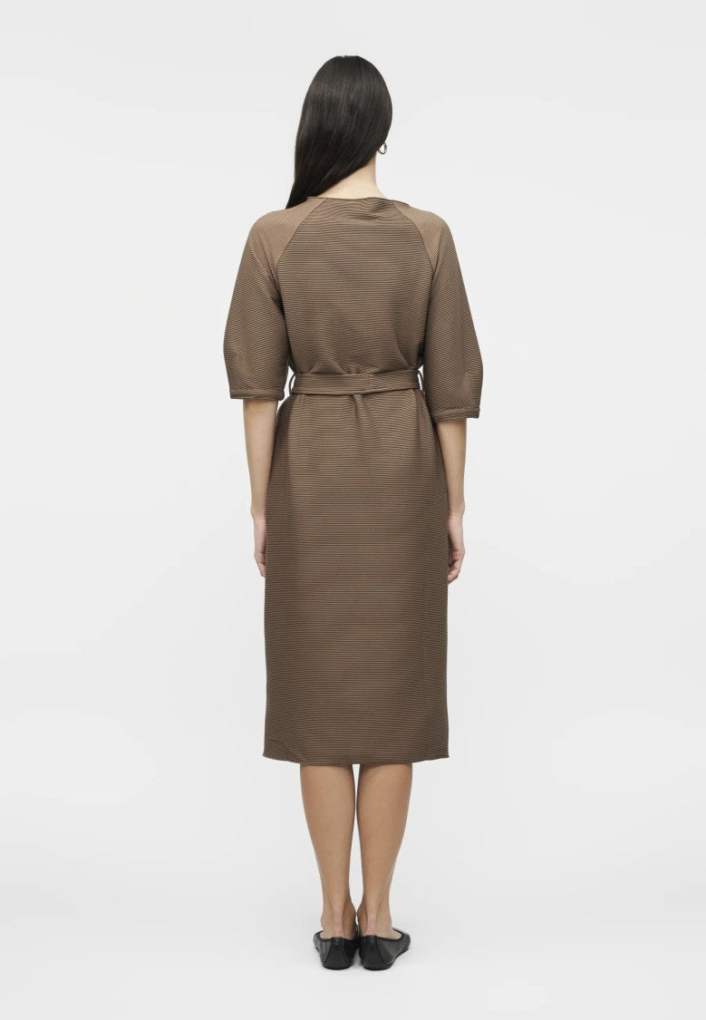 Max Mara Knee-Length Dress With Elbow-Length Sleeves And Ribbed Texture