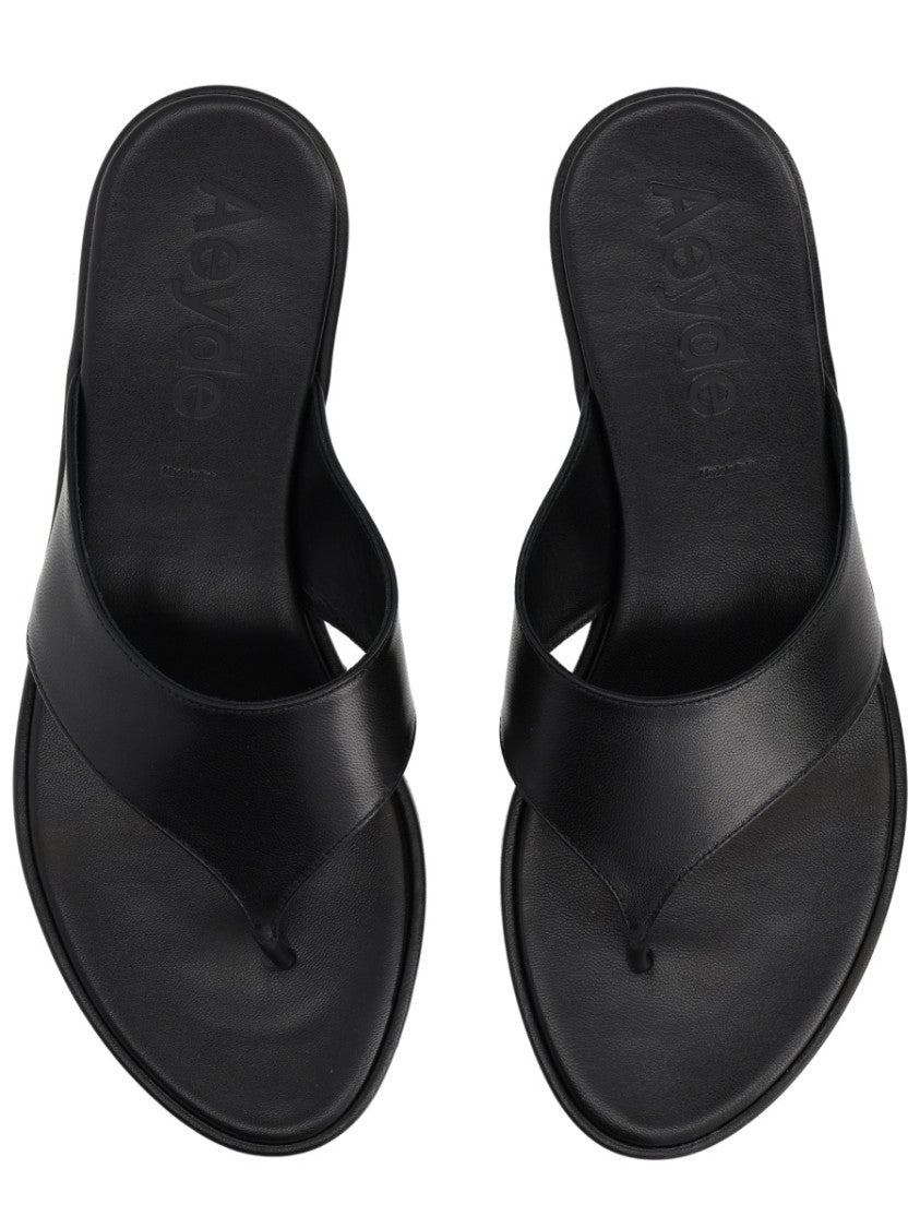 Aeydē Minimalist Wide Strap Toe Post Sandals