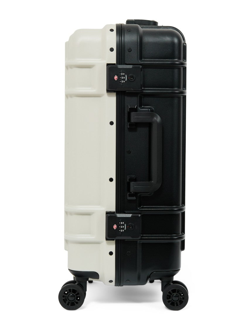 Eastpak Streamlined Suitcases With Reinforced Corners For Ultimate Durability