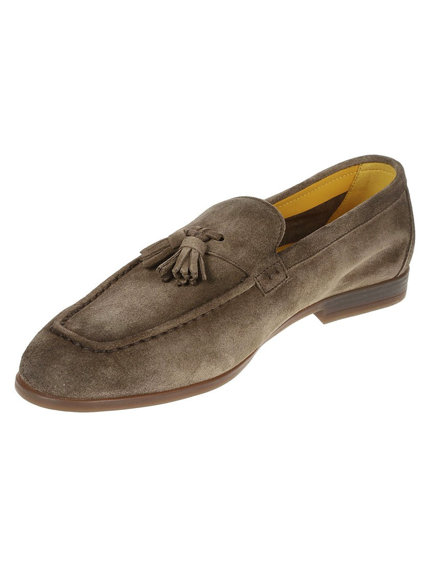 Doucal's Classic Suede Tassel Loafers With Bowl Stitching