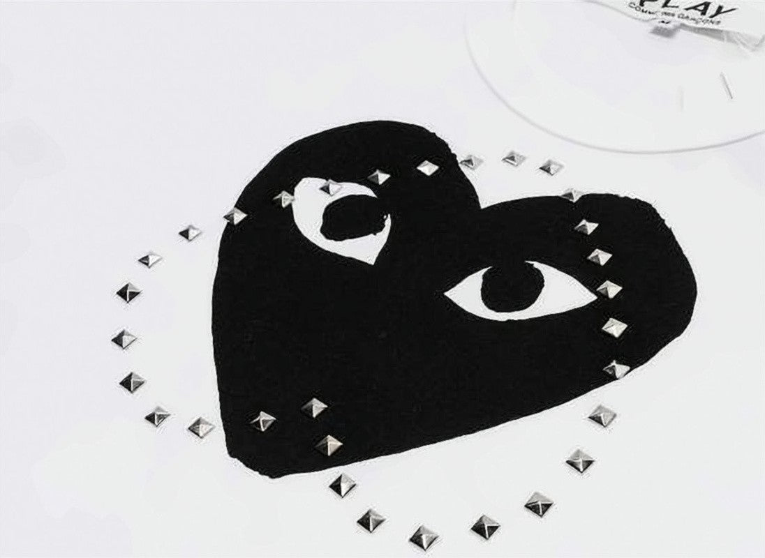 Comme Des Garçons Short-Sleeved Graphic Heart T-Shirt With Silver Accents