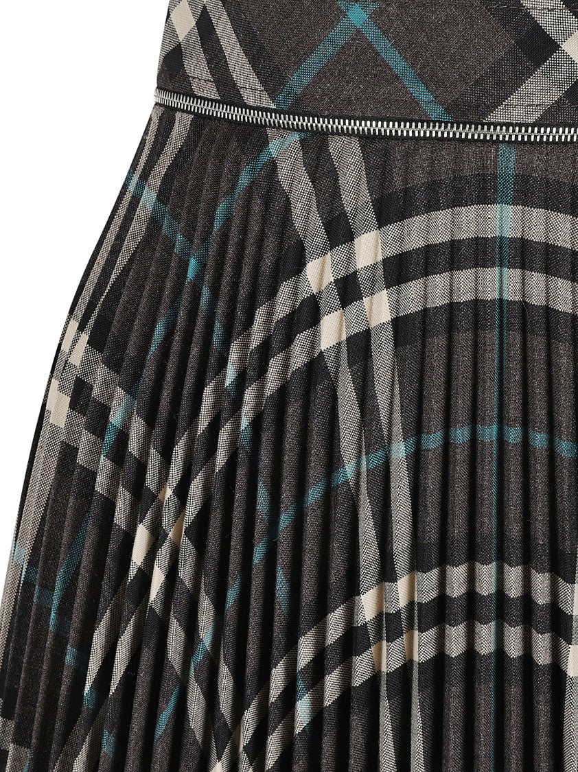 Burberry Classic Pleated Skirt