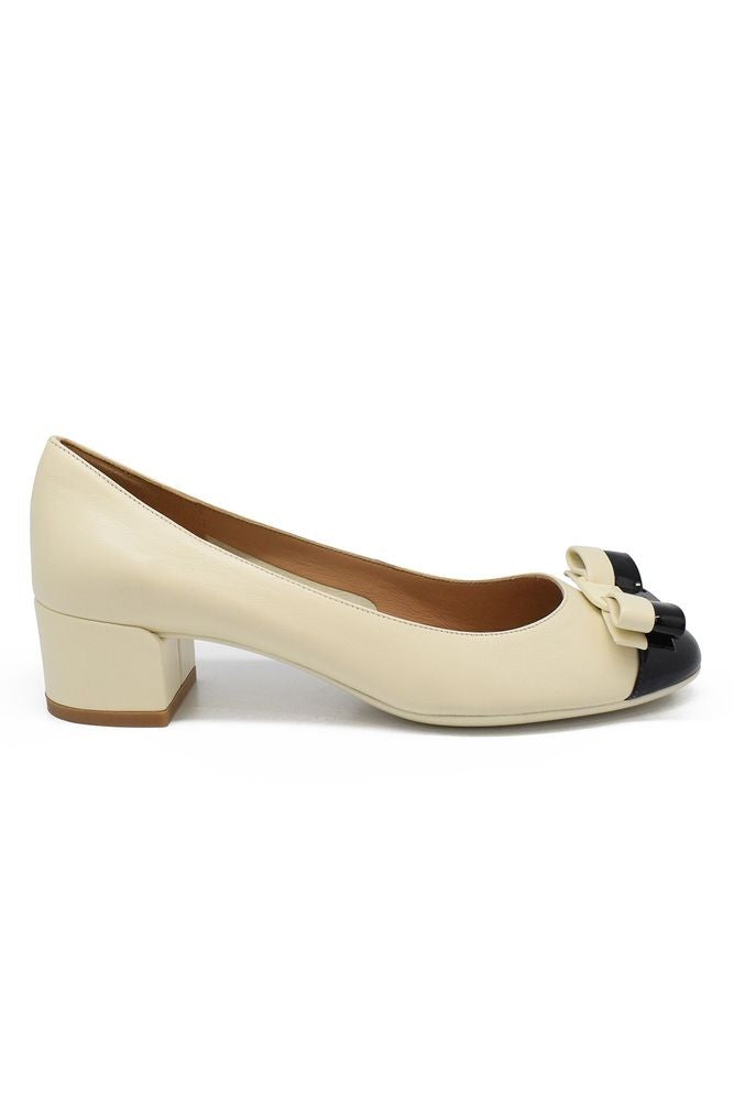 Salvatore Ferragamo Elea Pumps