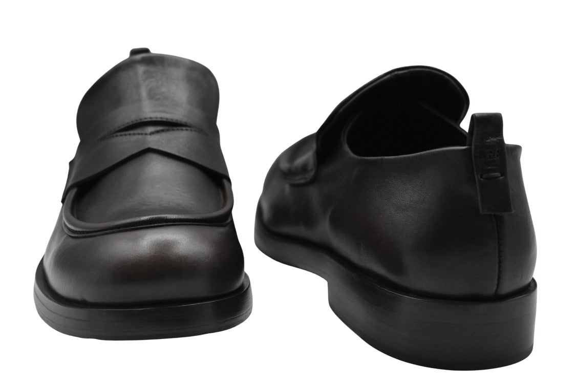 Ernesto Dolani Rounded Toe Black Flats With Elevated Sole