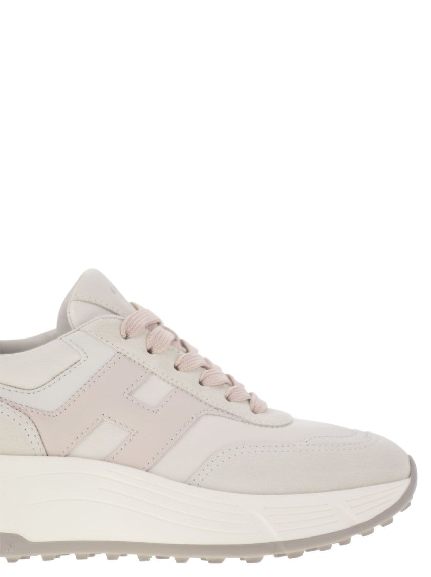 Hogan Hi-Fi Trainers With Side H