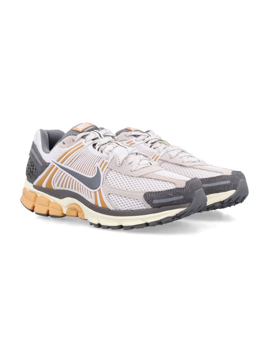 Nike Zoom Vomero 5 Leather Mesh Sneakers