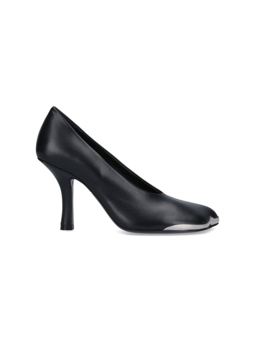 Burberry "Duck" Pointed Toe Pumps – Black