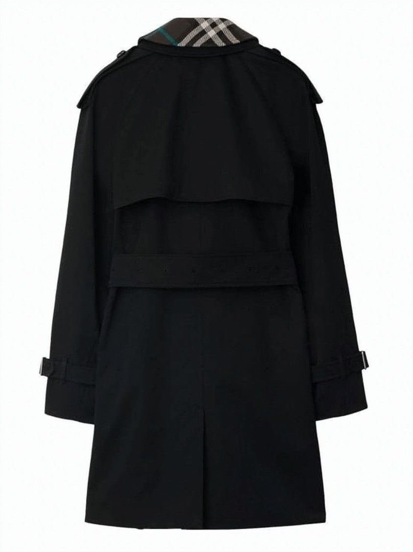 Burberry Classic Trench Coat With Distinctive Plaid Lining