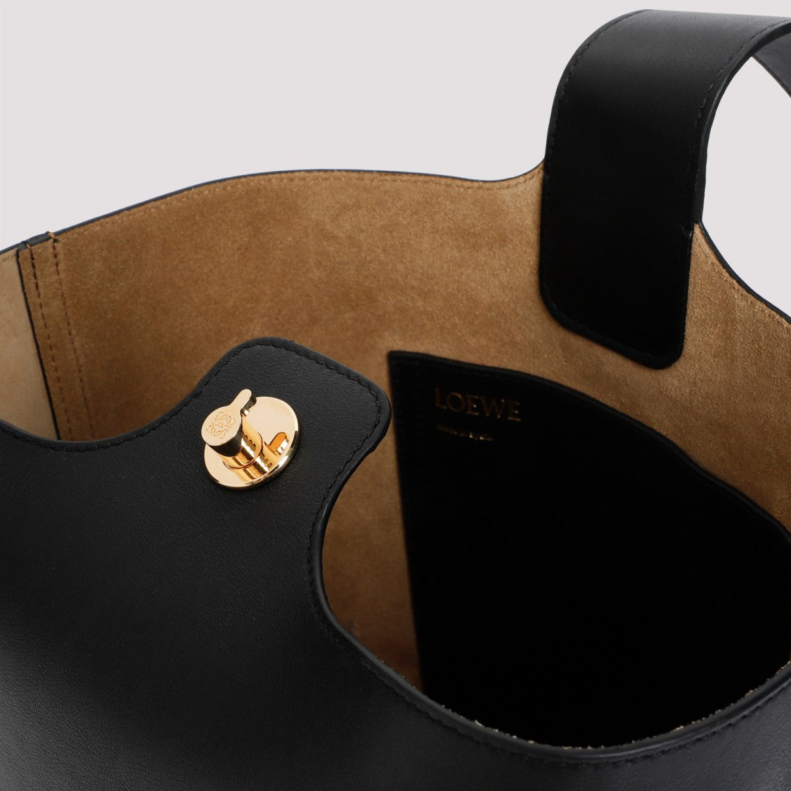 Loewe Black Calf Skin Pebble Bucket Medium Shoulder Bag