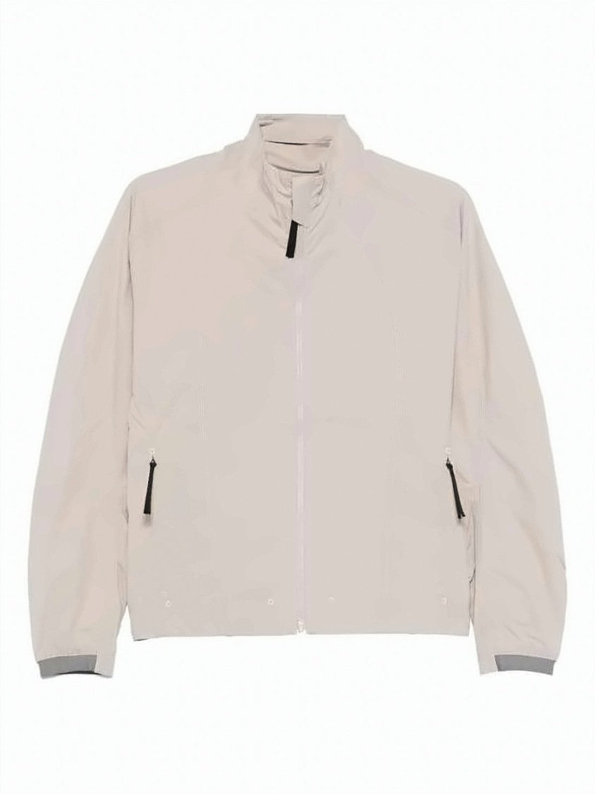 Goldwin Minimalistic Light-Colored Jacket With High Collar