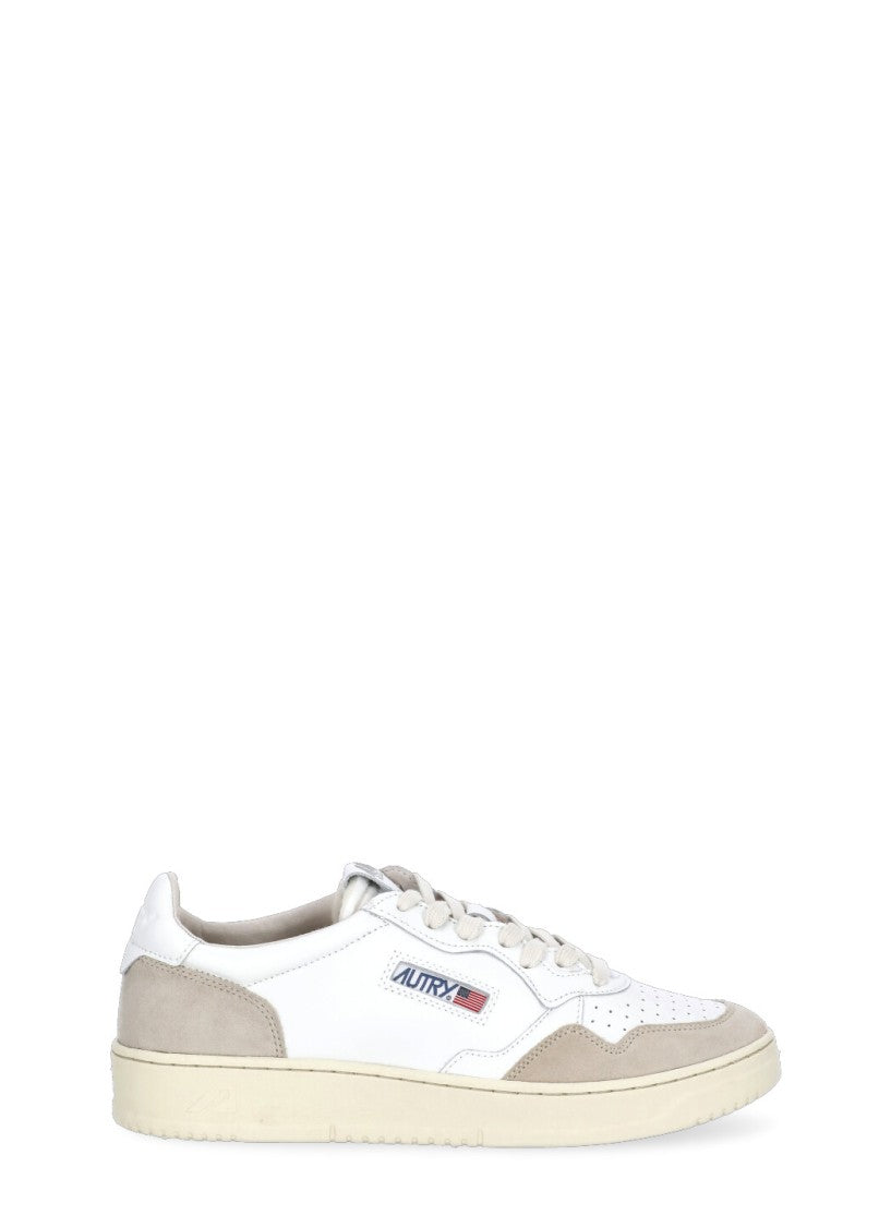 Autry White Medalist Low Leather Sneakers
