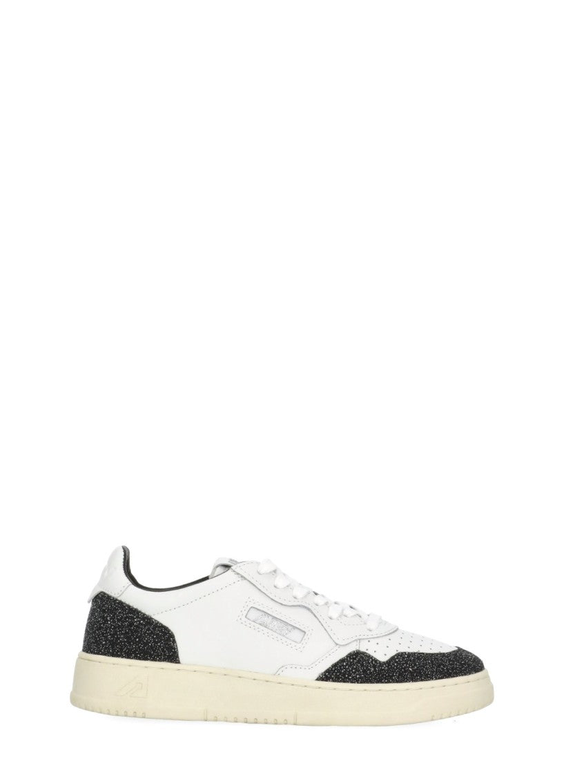 Autry White Medalist Low Leather Sneakers
