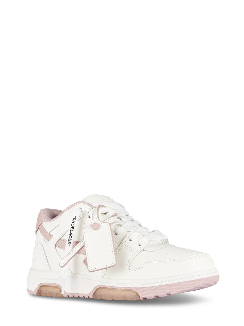 Off-White Low-Top Sneakers With Soft Pink Accents