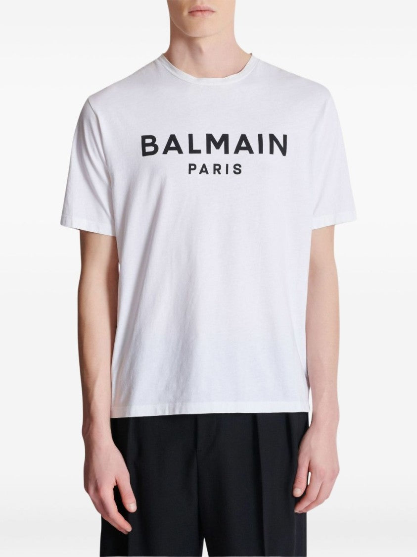 Balmain Crew Neck T-Shirt With Bold Lettering And Straight Hem