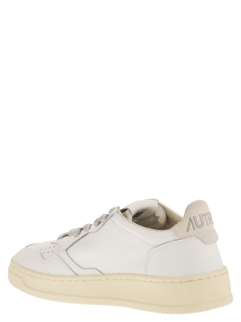 Autry Medalist Low - Leather Sneakers