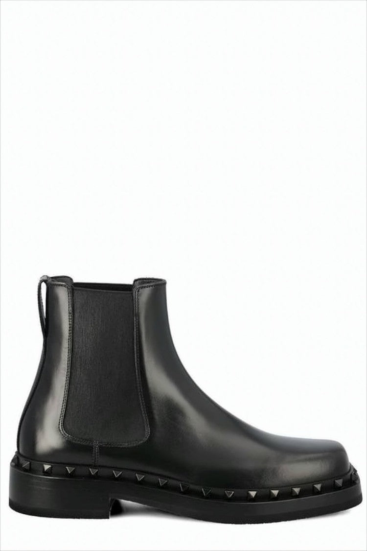 Valentino Ankle-High Black Leather Boots With Pyramid Stud Details