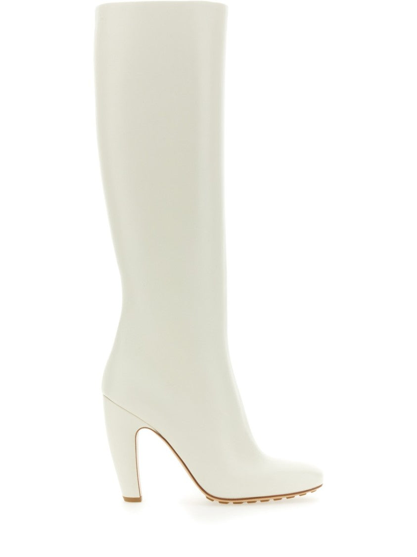 Bottega Veneta Knee-High Leather Boots With Elegant Silhouette