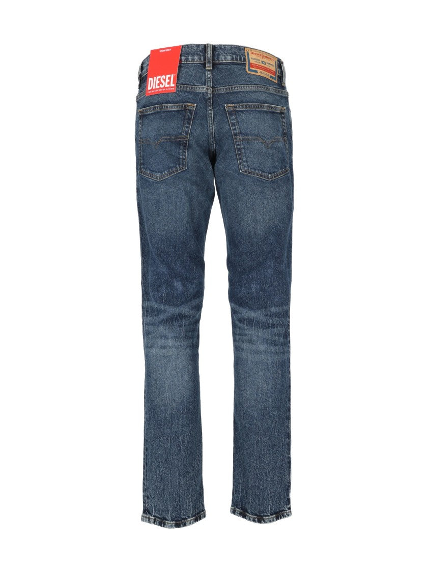 Diesel 2023 D-Finitive L.32 Straight-Leg Jeans