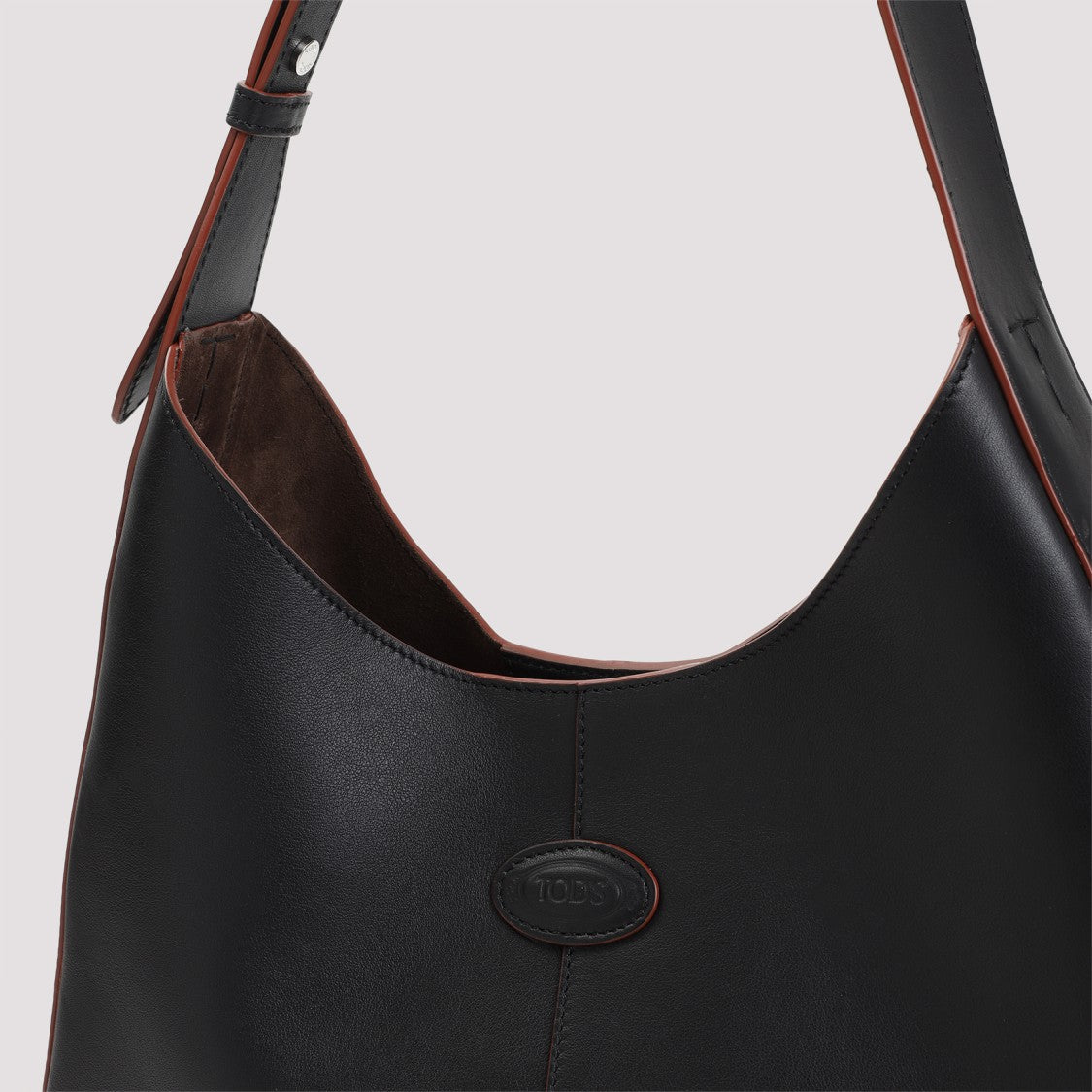 Tod's Rounded Leather Shoulder Bag With Detailing