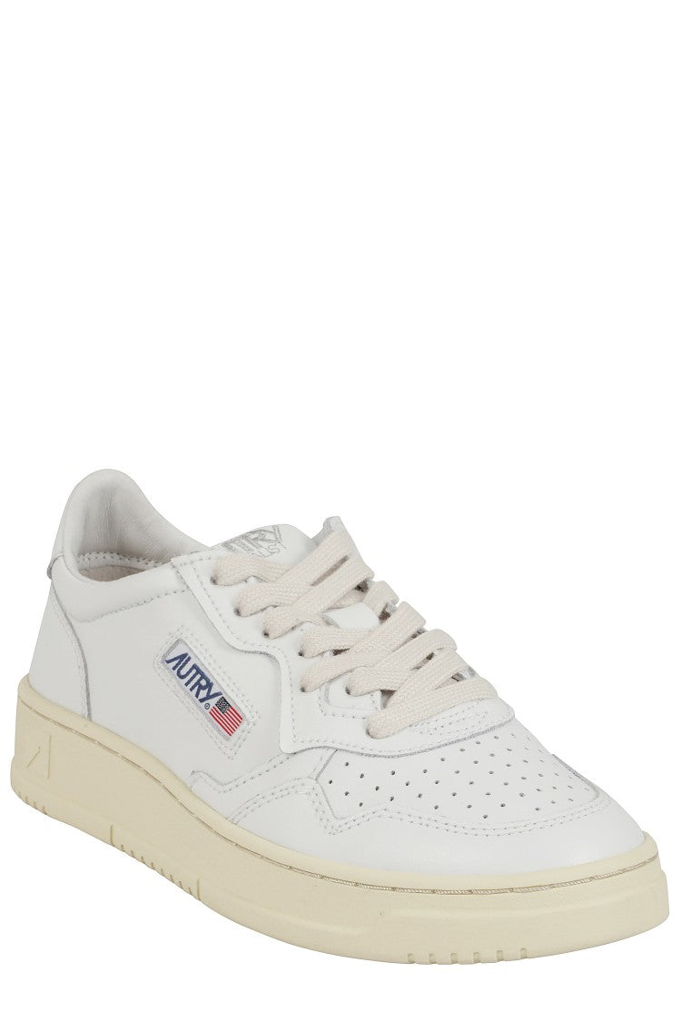 Autry Medalist Classic White Low-Top Sneakers