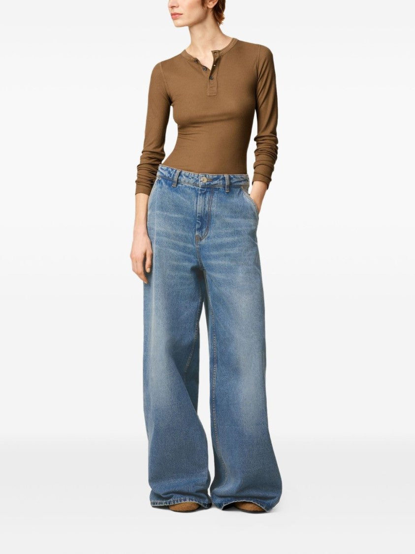 Ami Loose-Fit Jeans
