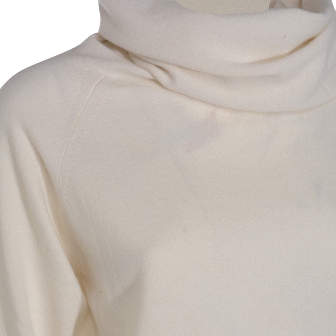 Malo Creamy Relaxed-Fit Turtleneck Sweater With Ribbed Details