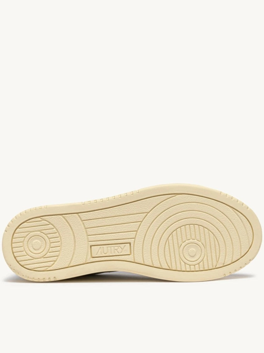 Autry Medalist Low Cream Sole Sneakers