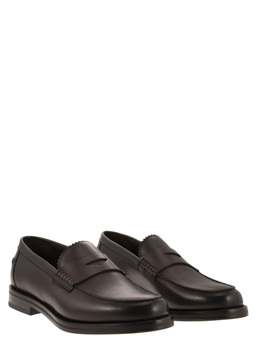 Doucal's Leather Penny Loafer