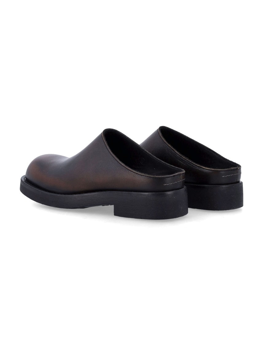 Mm6 By Maison Margiela Minimalist Slip-On Slippers With Rounded Toe And Matte Finish