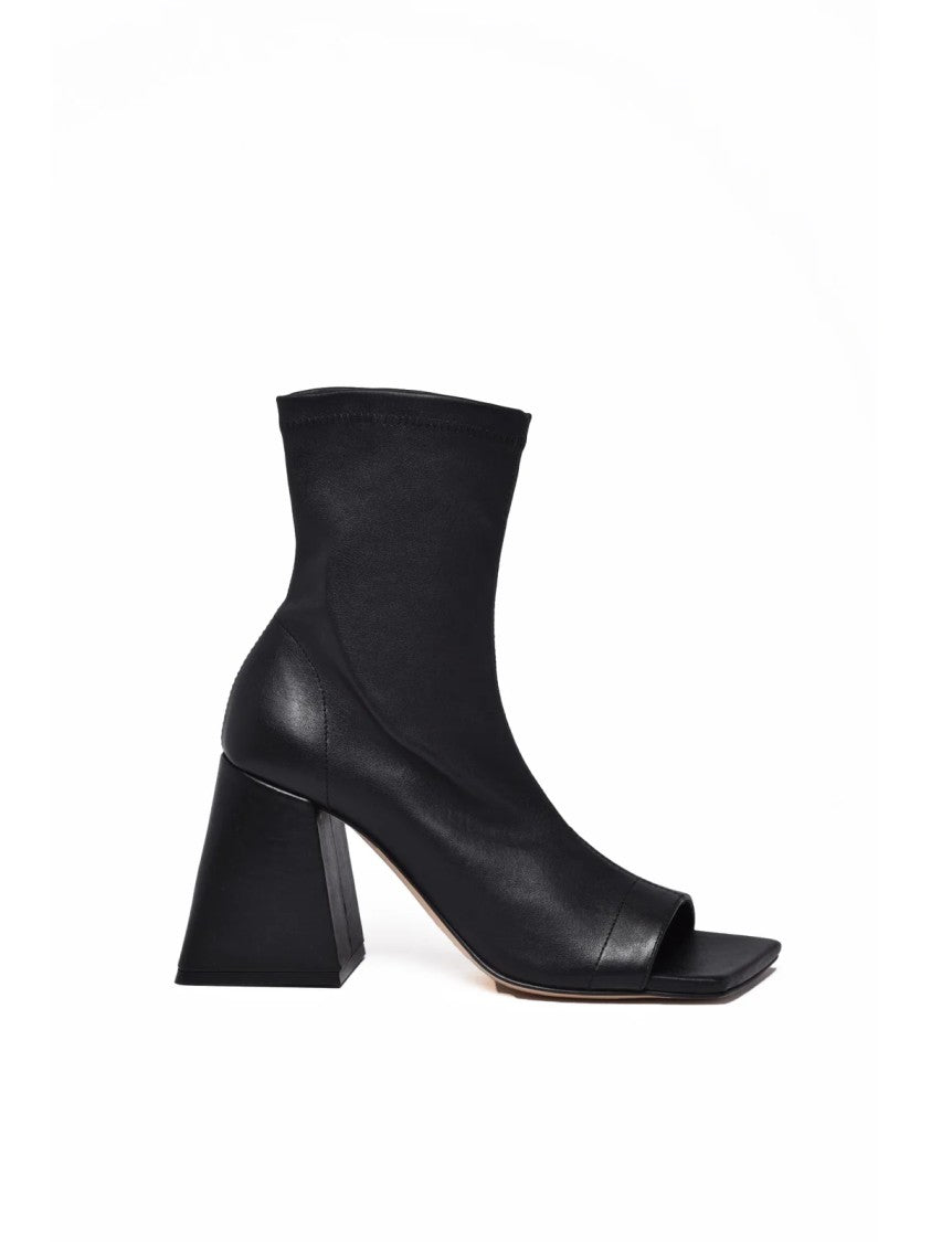 Vic Matié Black Tapered Square Heel Leather Sandals