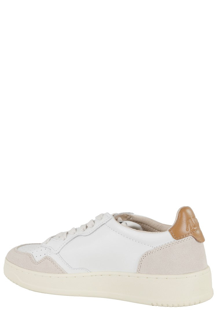 Autry Low-Top Sneakers With Suede Inserts And Contrasting Heel