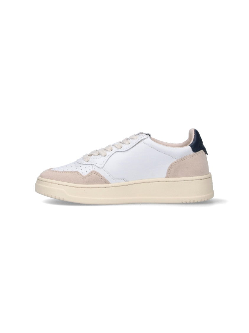 Autry "Medalist" Low-Top Sneakers In White Leather