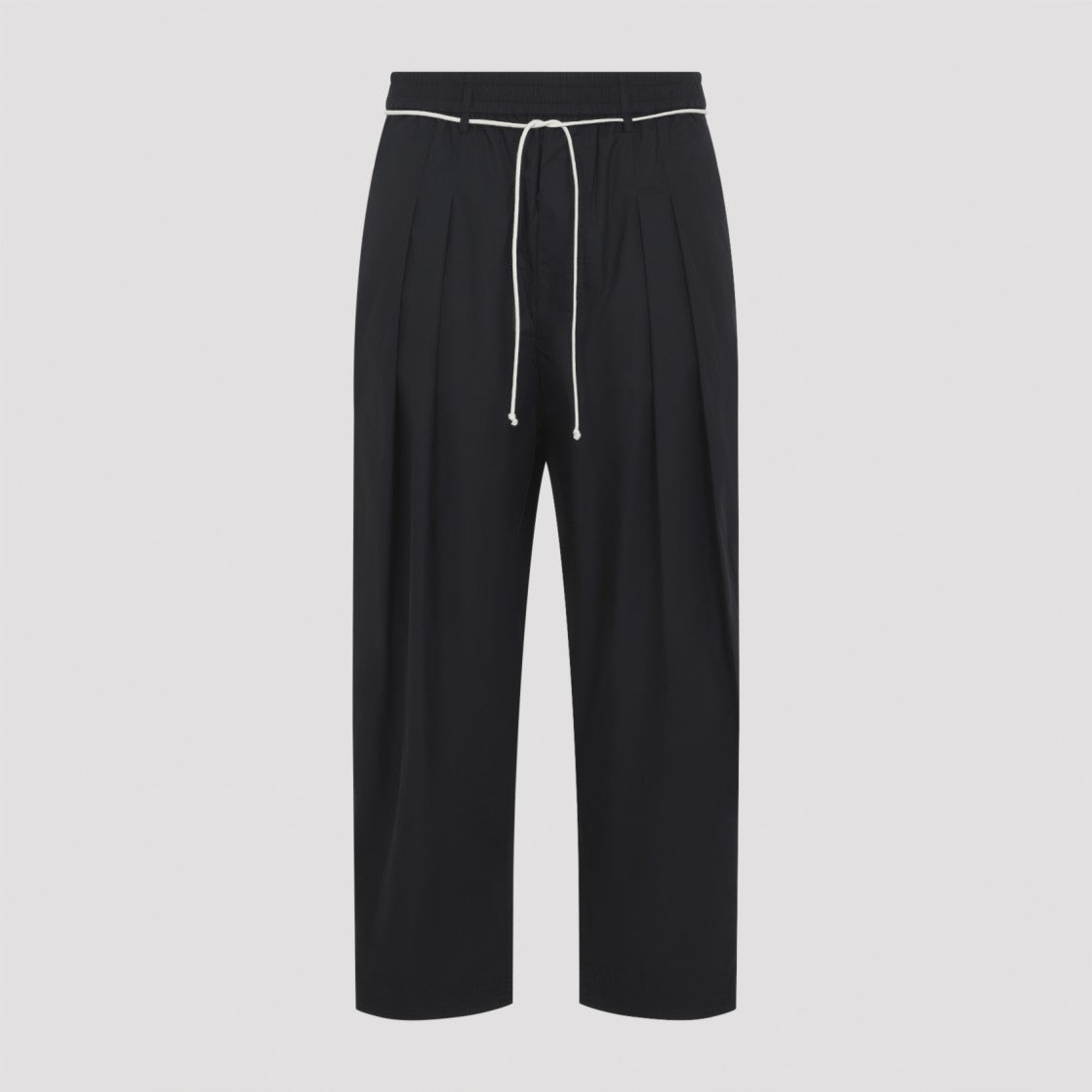 Mordecai Relaxed Fit Black Trousers With Pleated Front