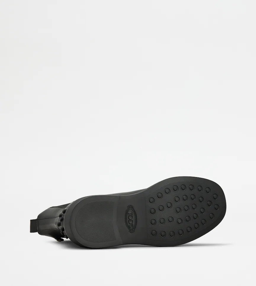 Tod's Refined Black Calfskin Ankle Boots