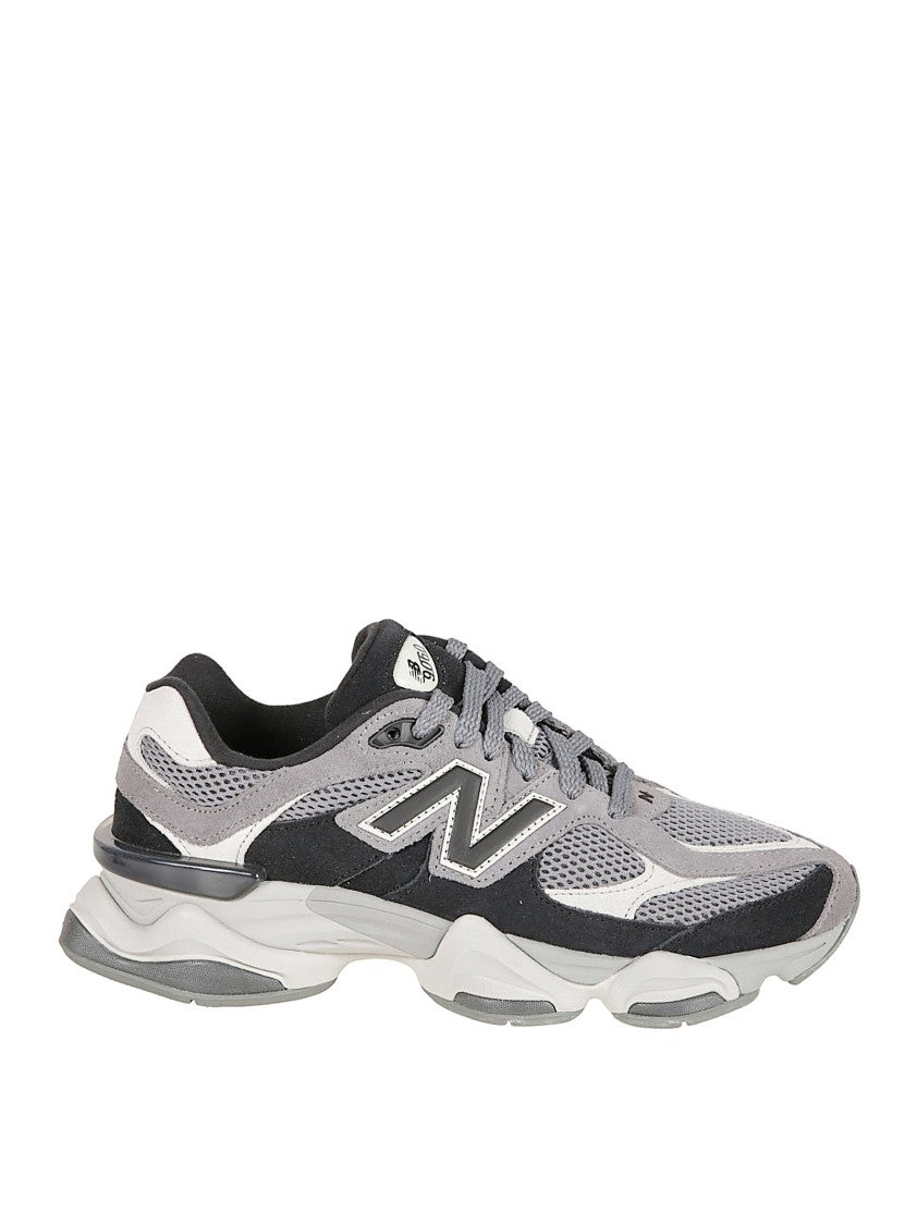 New Balance Chunky Sculpted Sneakers In Black Castlerock