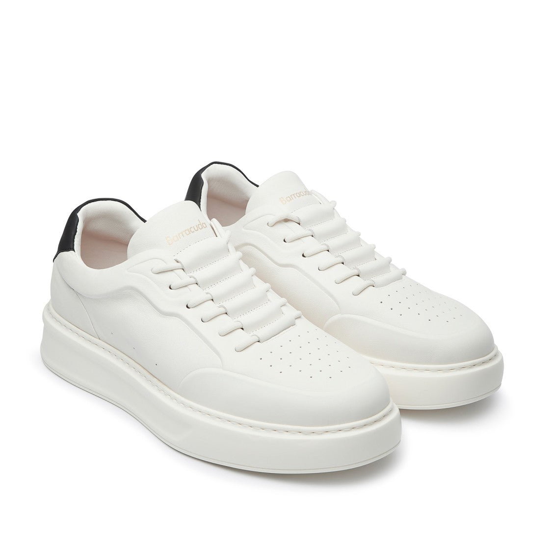 Barracuda Phoenix Sneakers In White Leather