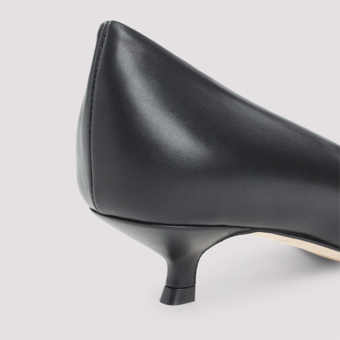 Giorgio Armani Elegant Black Pumps With Pointed Toe And Minimalist Design