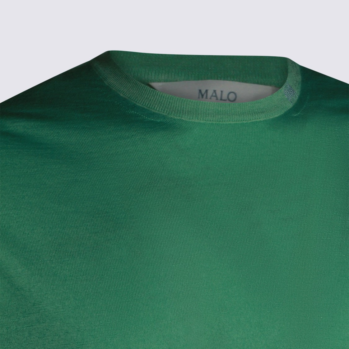 Malo Fine-Knit Crew Neck Sweater With Ribbed Details