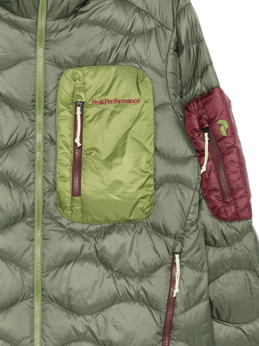 Peak Performance Hooded Quilted Contrasting-Pocket Down Jacket