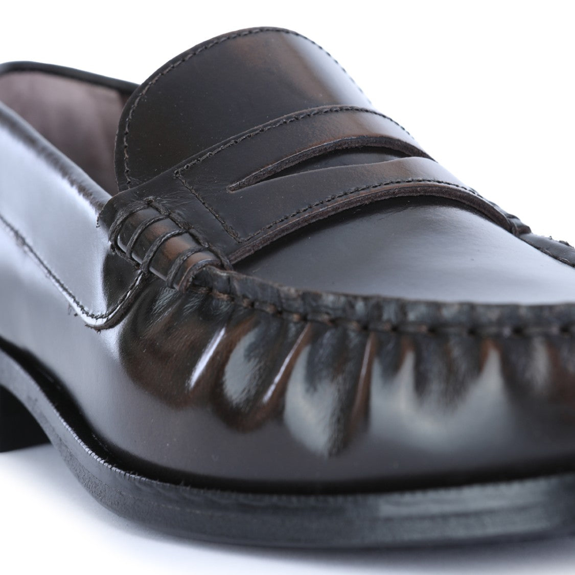 Alohas Coffee Leather Gathered Edges Slip-On Loafers