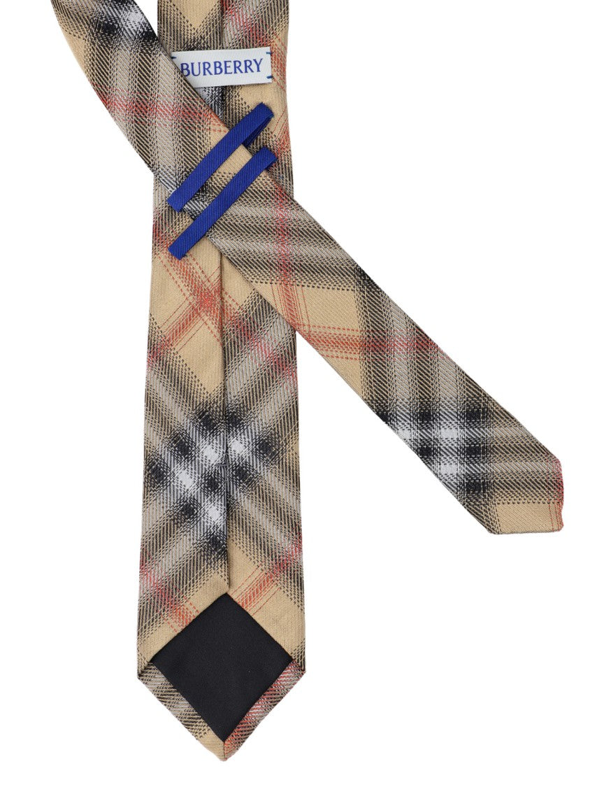 Burberry Beige Tie With Smooth Texture And Classic Design