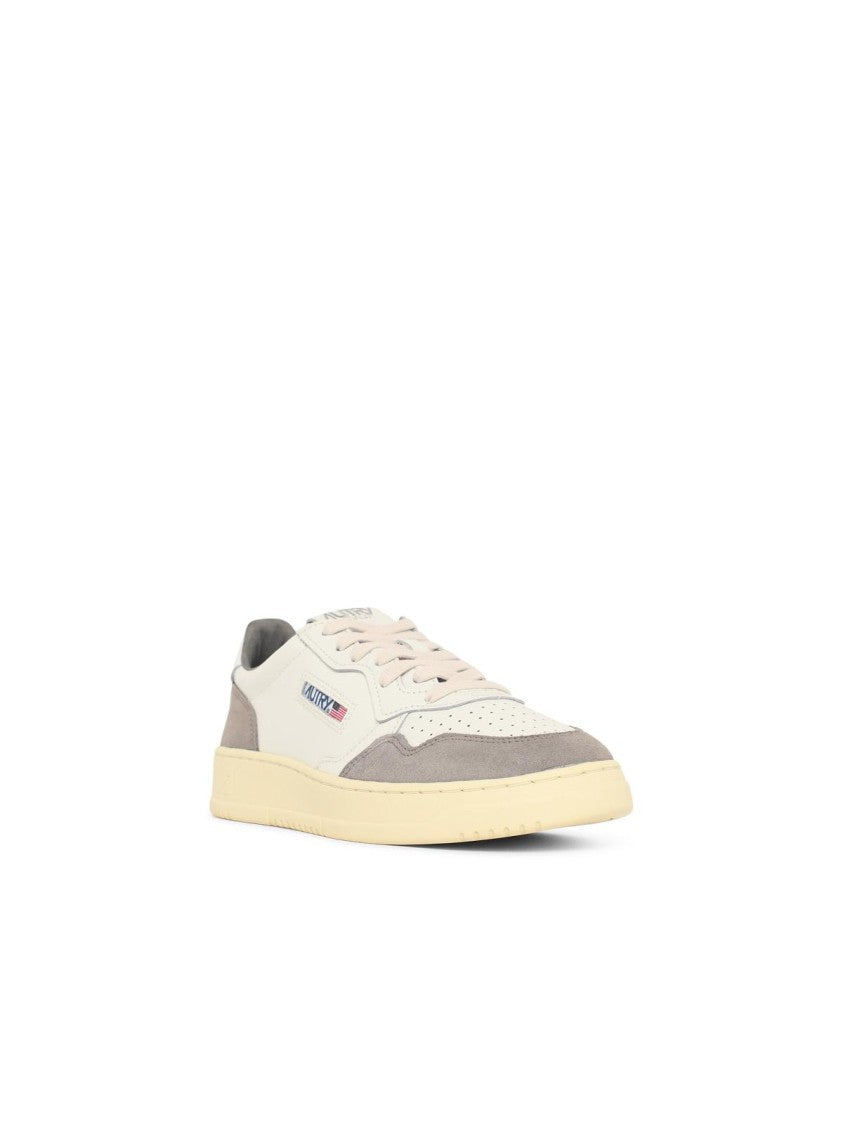 Autry 'Medalist Low' White And Grey Leather Sneakers