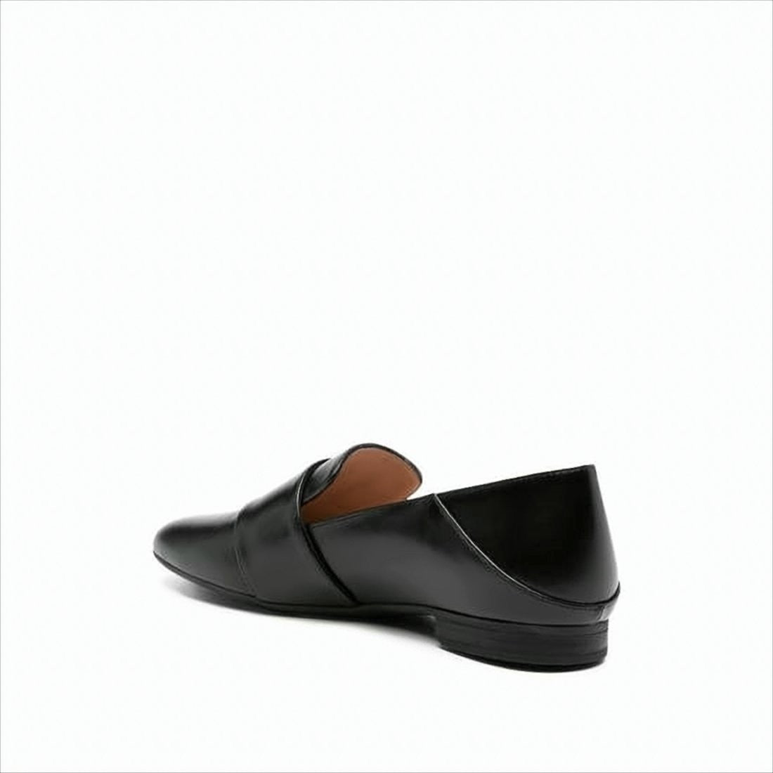 Bally Pointed Toe Calf Leather Loafers