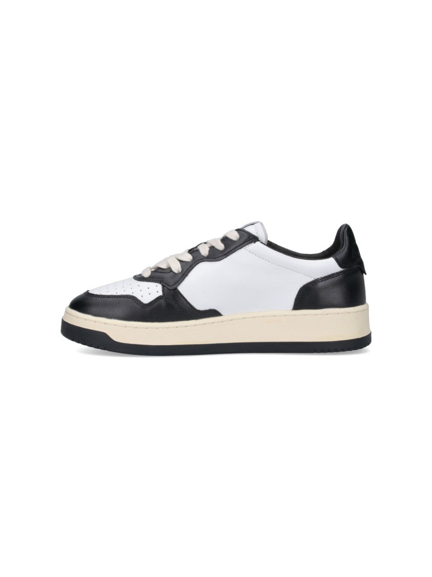 Autry White Medalist Round Toe Sneakers