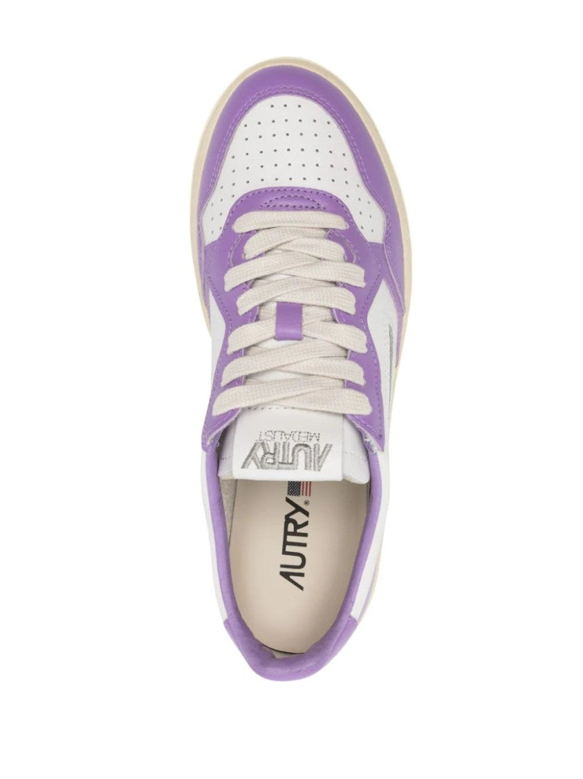 Autry Medalist Low Lavender Purple Sneakers