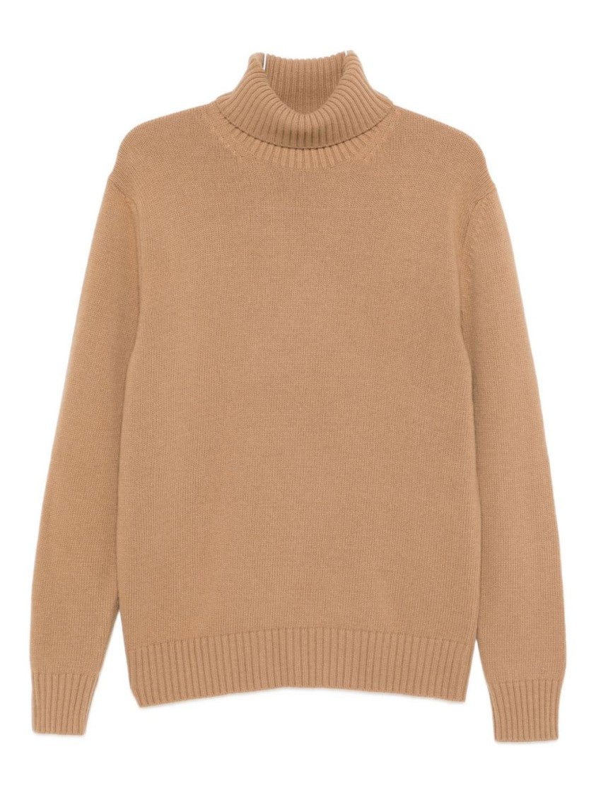 Seven Gauge Timeless Camel Knit Sweater With Smooth Texture