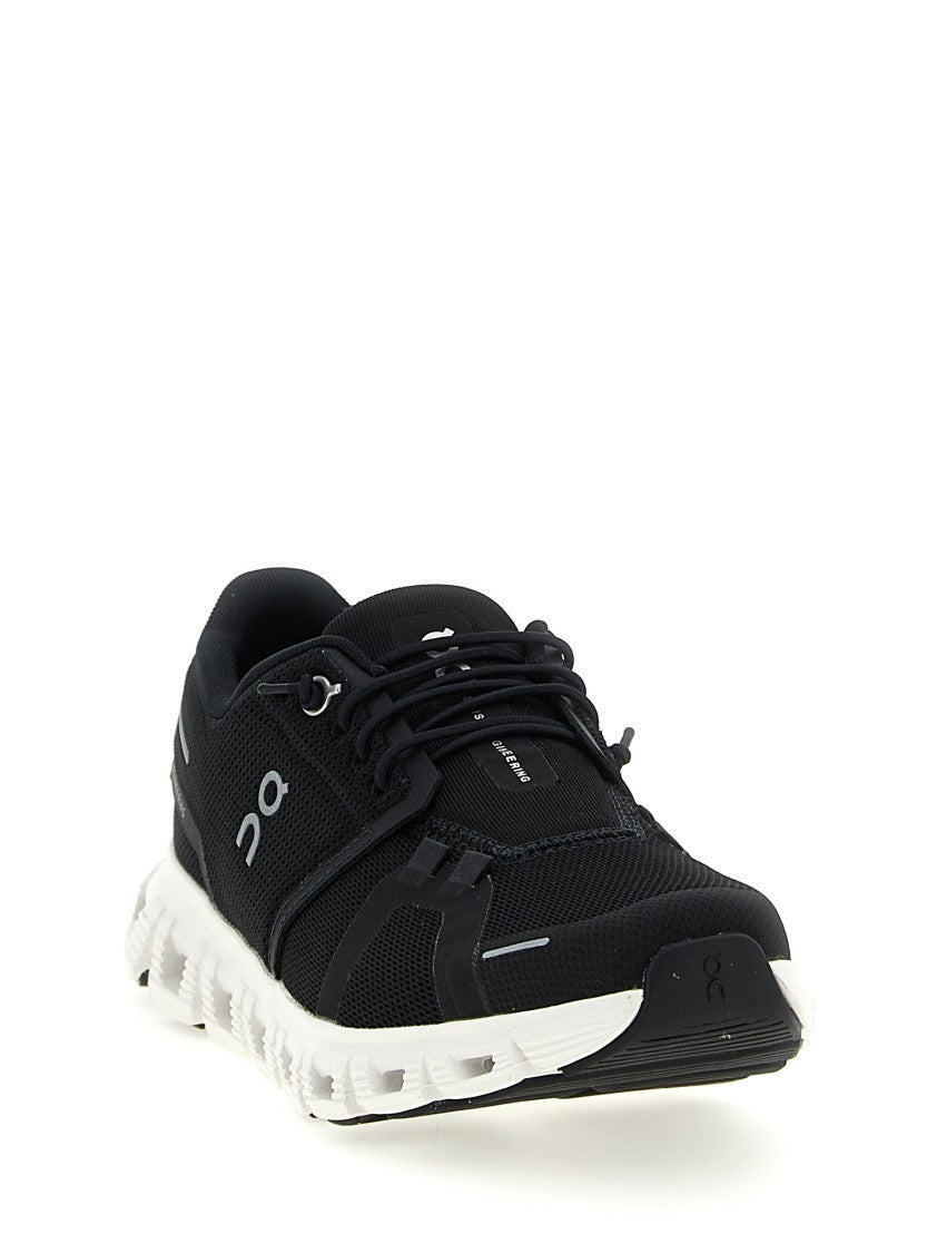 On 'Cloud 6' Sneakers