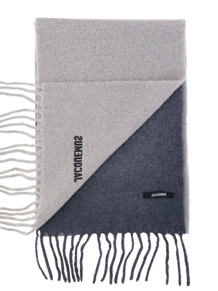 Jacquemus Textured Dual-Tone Gray Scarf With Fringed Ends